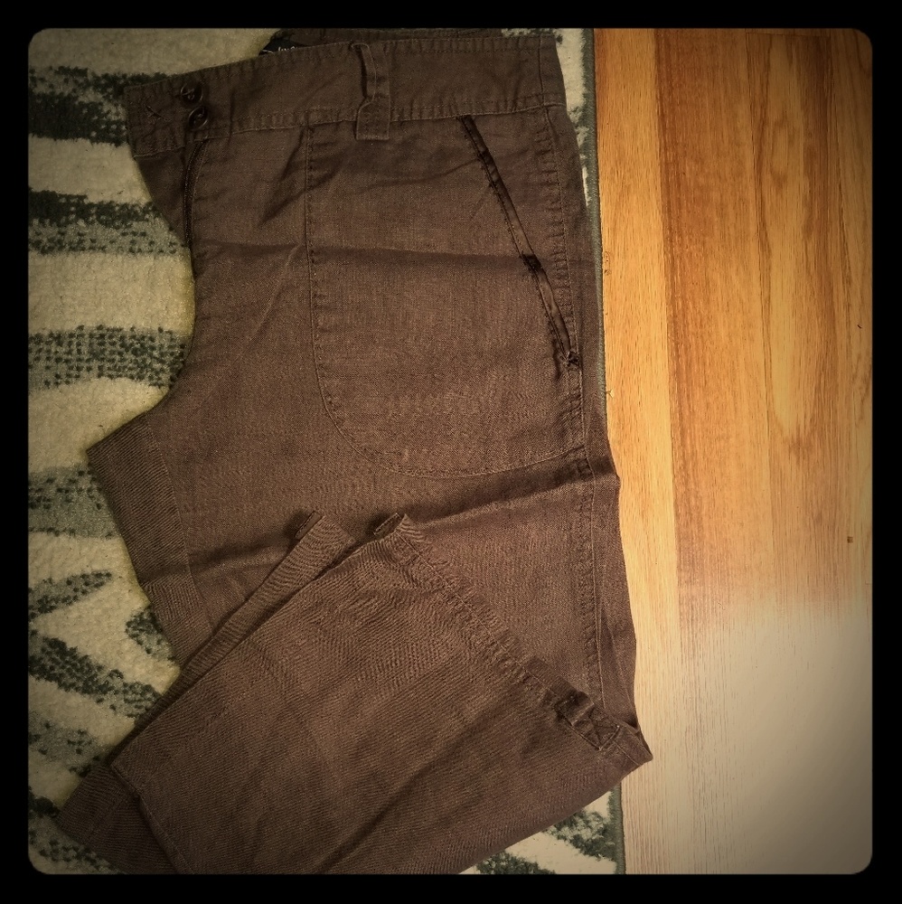 Brown linen capri